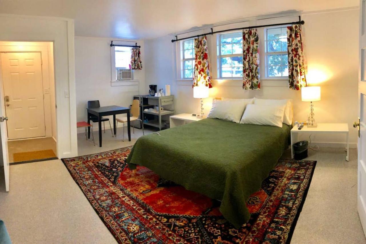 Back Room 1 Of 5 Downtown Alpine Luaran gambar